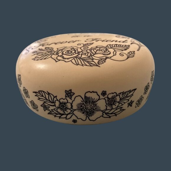 Decorative Round Paperweight With "A Sister Is A Forever Friend" Quote - Picture 2 of 6